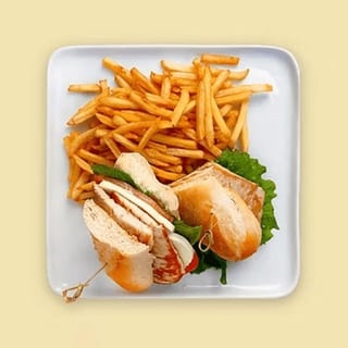 Chicken Breast (Pechuga de Pollo) Sandwich