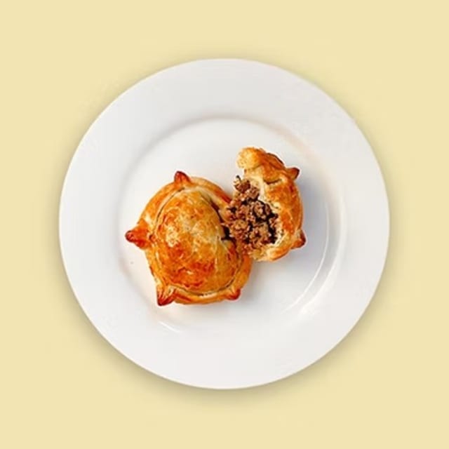 Choripan Empanada.